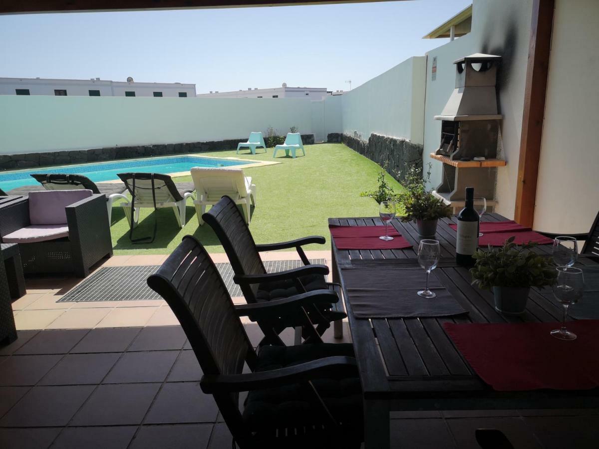 Villaantonia Private Huge Heated Pool And Super Fast Wifi Playa Blanca  Exteriör bild
